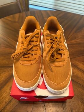 Nike Field General (GS) - Size 6.5Y - IF0465-700